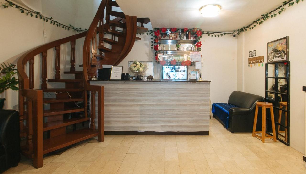 Nearest Hostel Pasay City By Reddoorz Exteriör bild