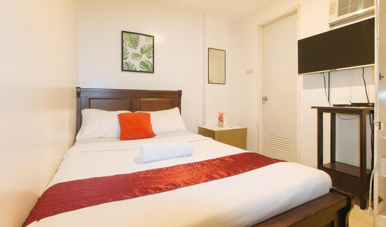 Nearest Hostel Pasay City By Reddoorz Exteriör bild