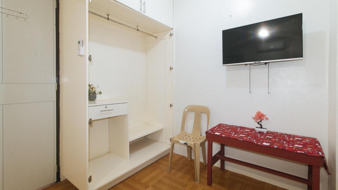 Nearest Hostel Pasay City By Reddoorz Exteriör bild