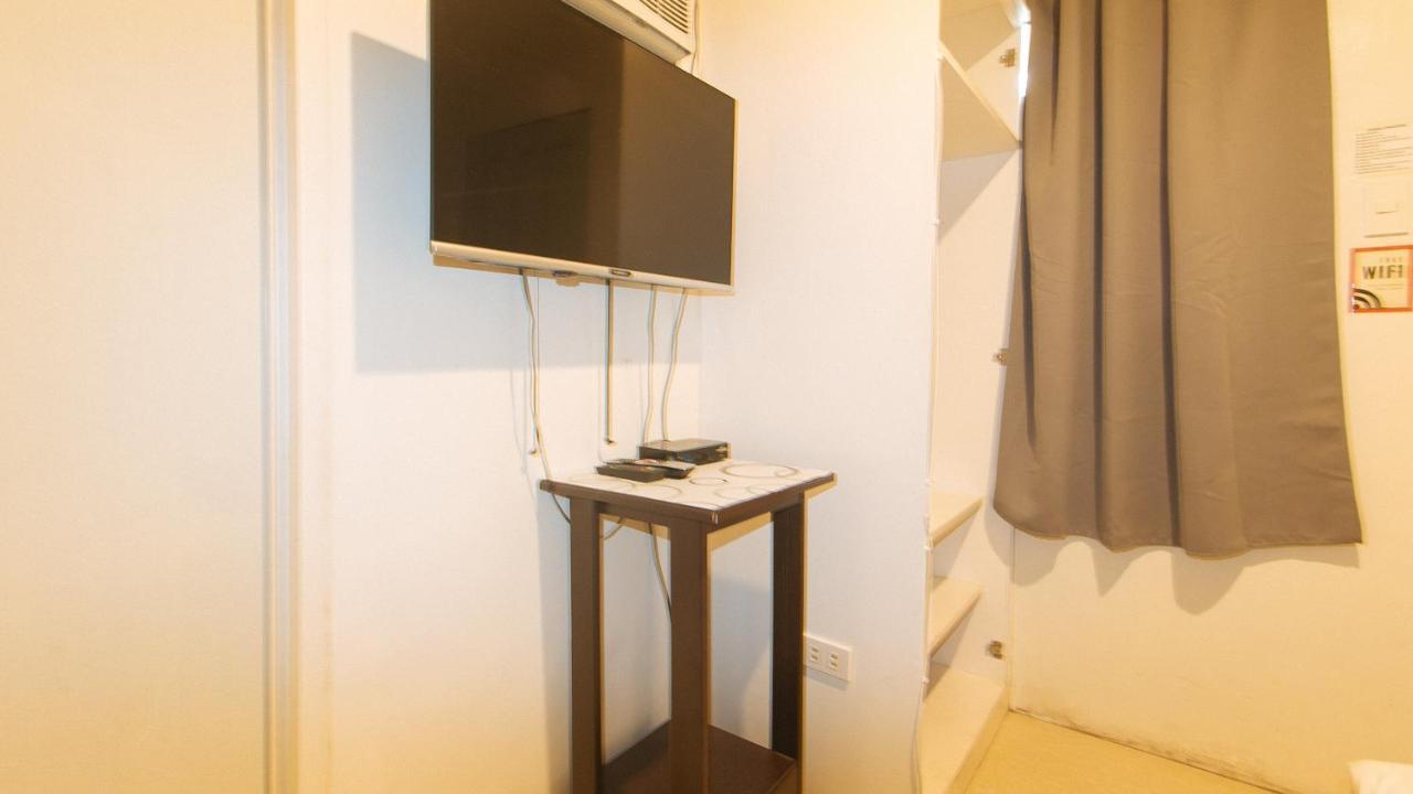 Nearest Hostel Pasay City By Reddoorz Exteriör bild