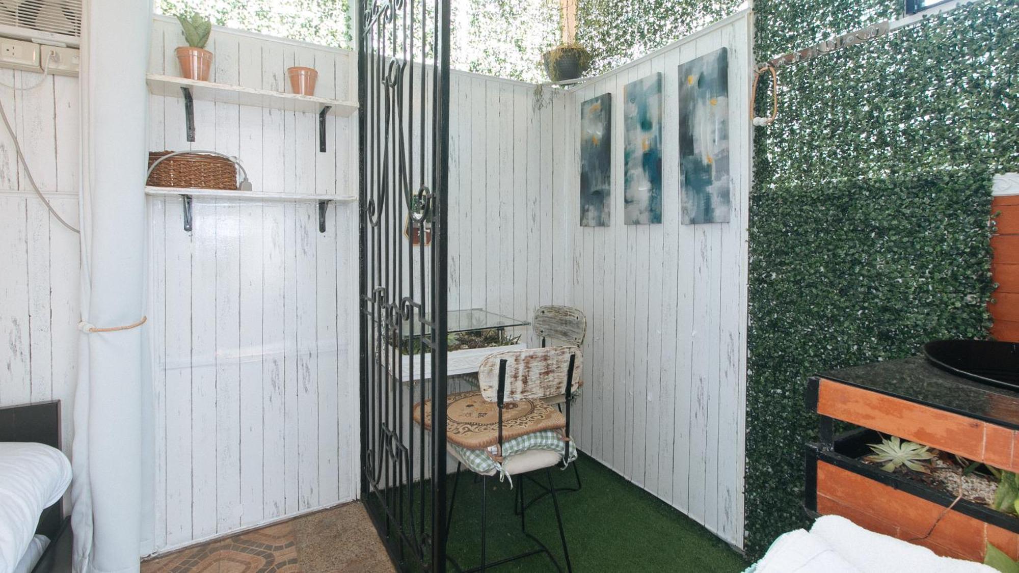 Nearest Hostel Pasay City By Reddoorz Exteriör bild